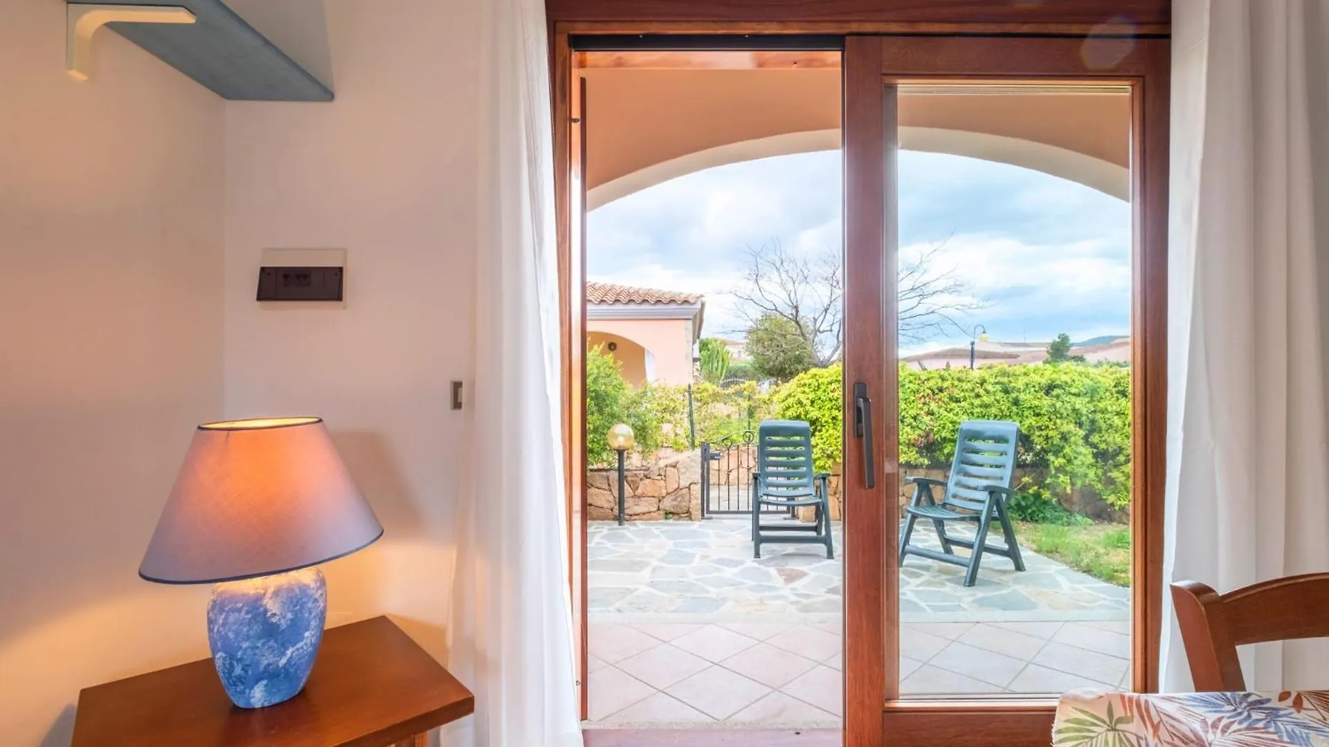 Vakantiehuis Villetta - Centro - Free Parking - Giardino - Bbq - Ac - Wi-Fi Veloce San Teodoro  Italië